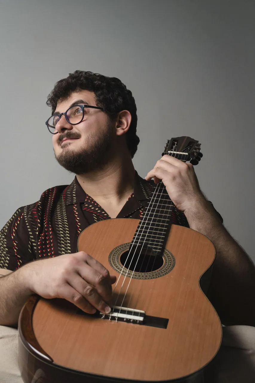 Octavio Deluchi (Brasil), guitarra