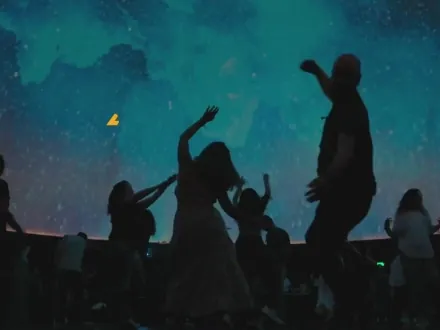 Franja de Bienestar: Bailar con el universo