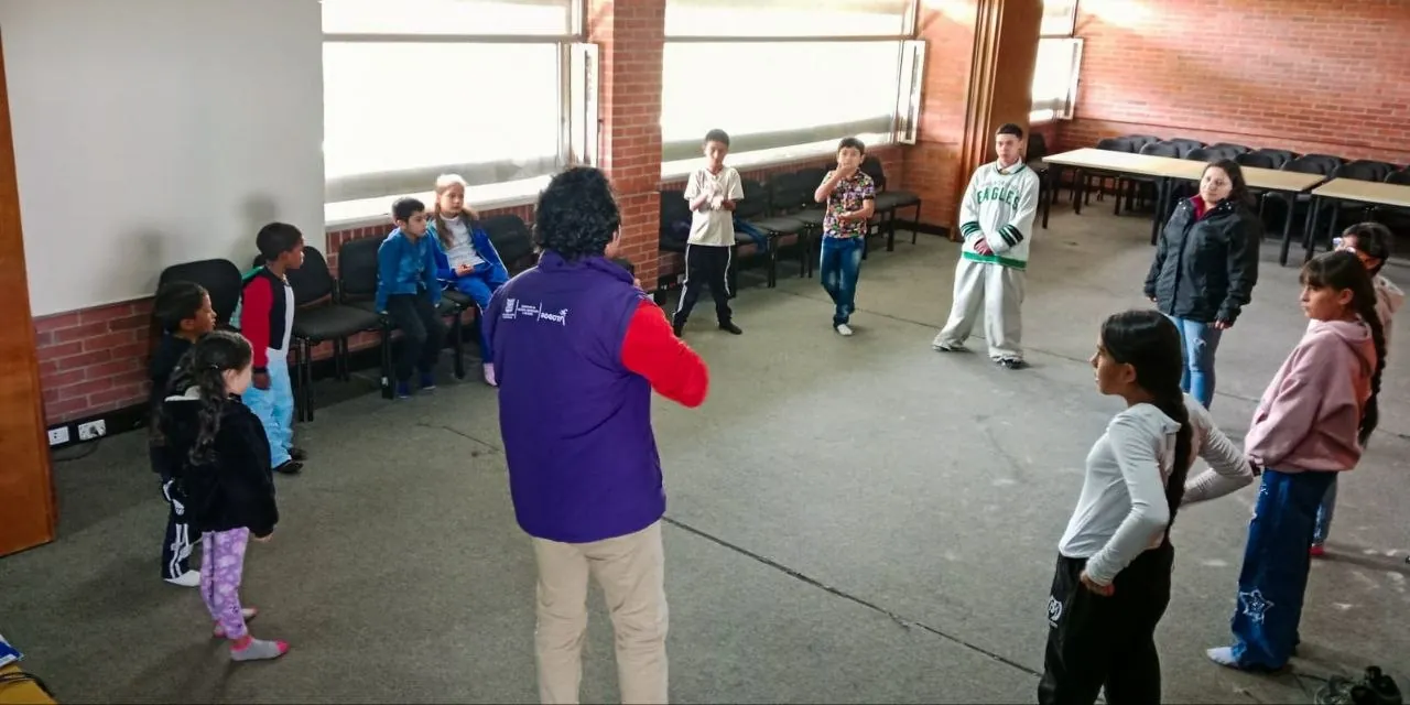Teatreando la Palabra con Acentos
