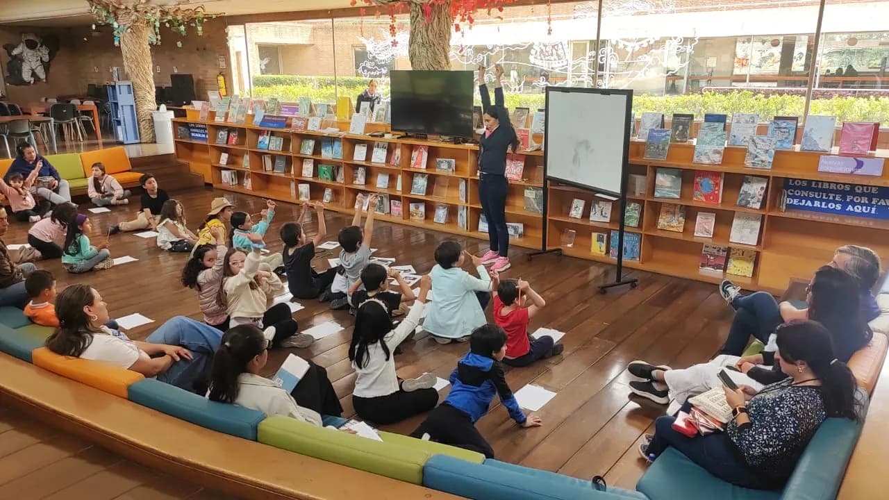 Nueve lunas: lecturas desde el vientre hasta la teta