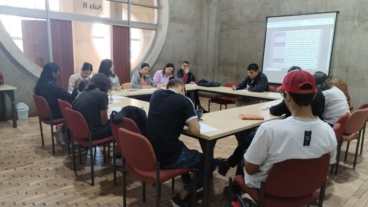 (Paréntesis): laboratorio de escritura creativa