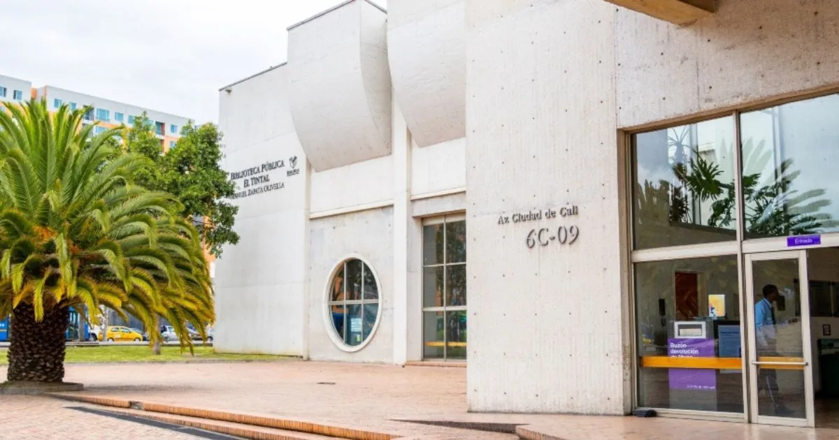 Asiste al lanzamiento de la exposición: 'Naos de la cultura' en BibloRed en el Tintal