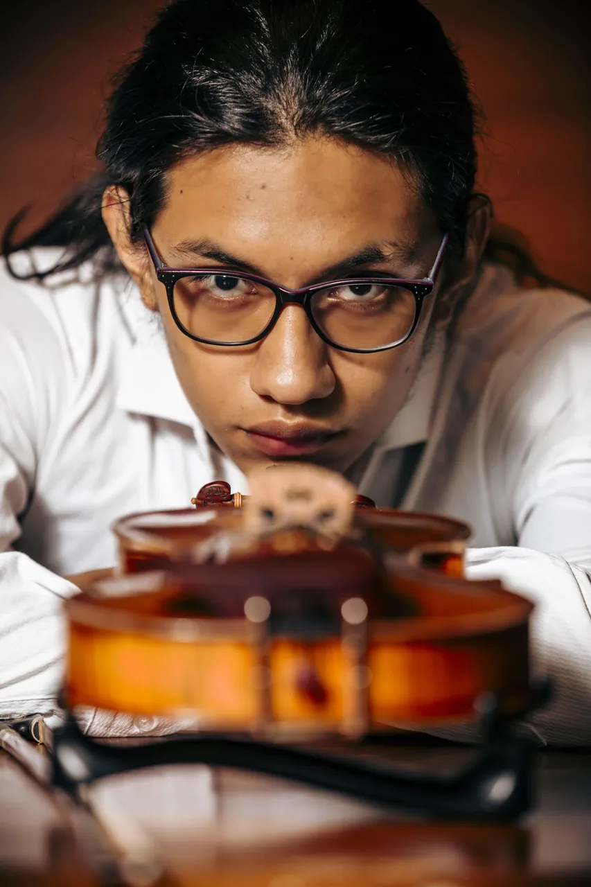 Gustavo Ceballos Bejarano (Colombia), violín