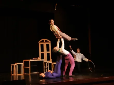 'Kashtanka' una obra del Festival de Teatro y Circo de Bogotá en el Teatro El Parque