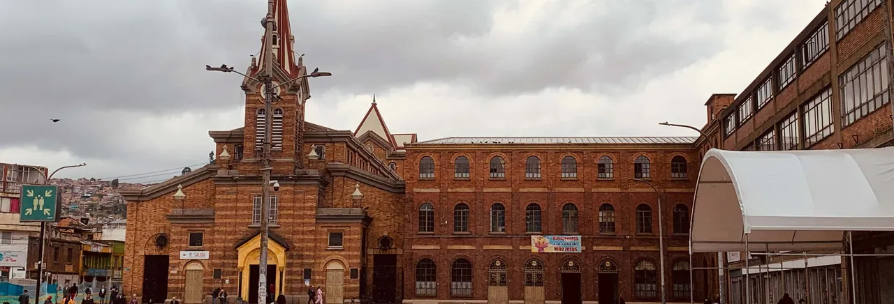 Tour por el Santuario del Divino Niño y la plaza 20 de Julio