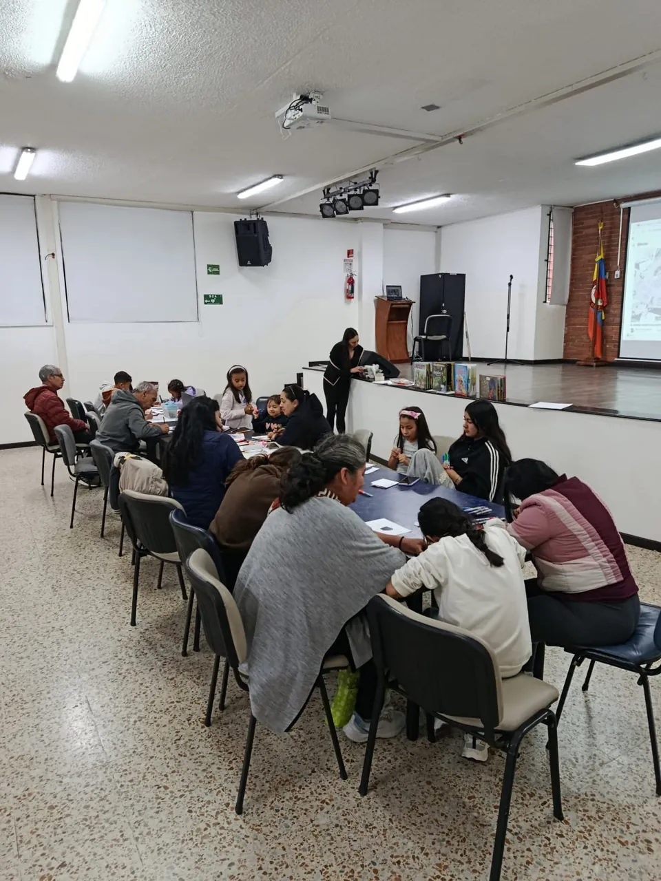 Crear la ciudad: arte, memoria y territorio